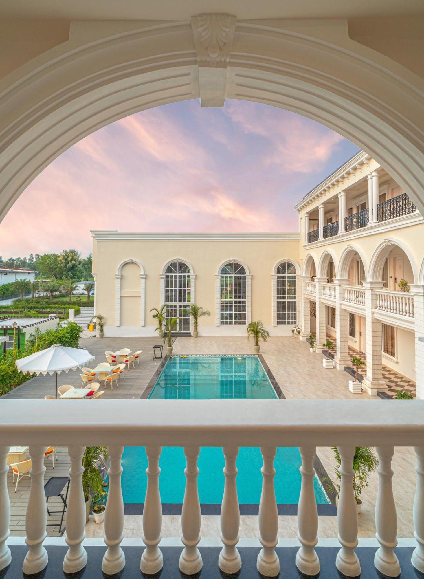 Rudra Imperial Resort Sitapur  Exterior photo