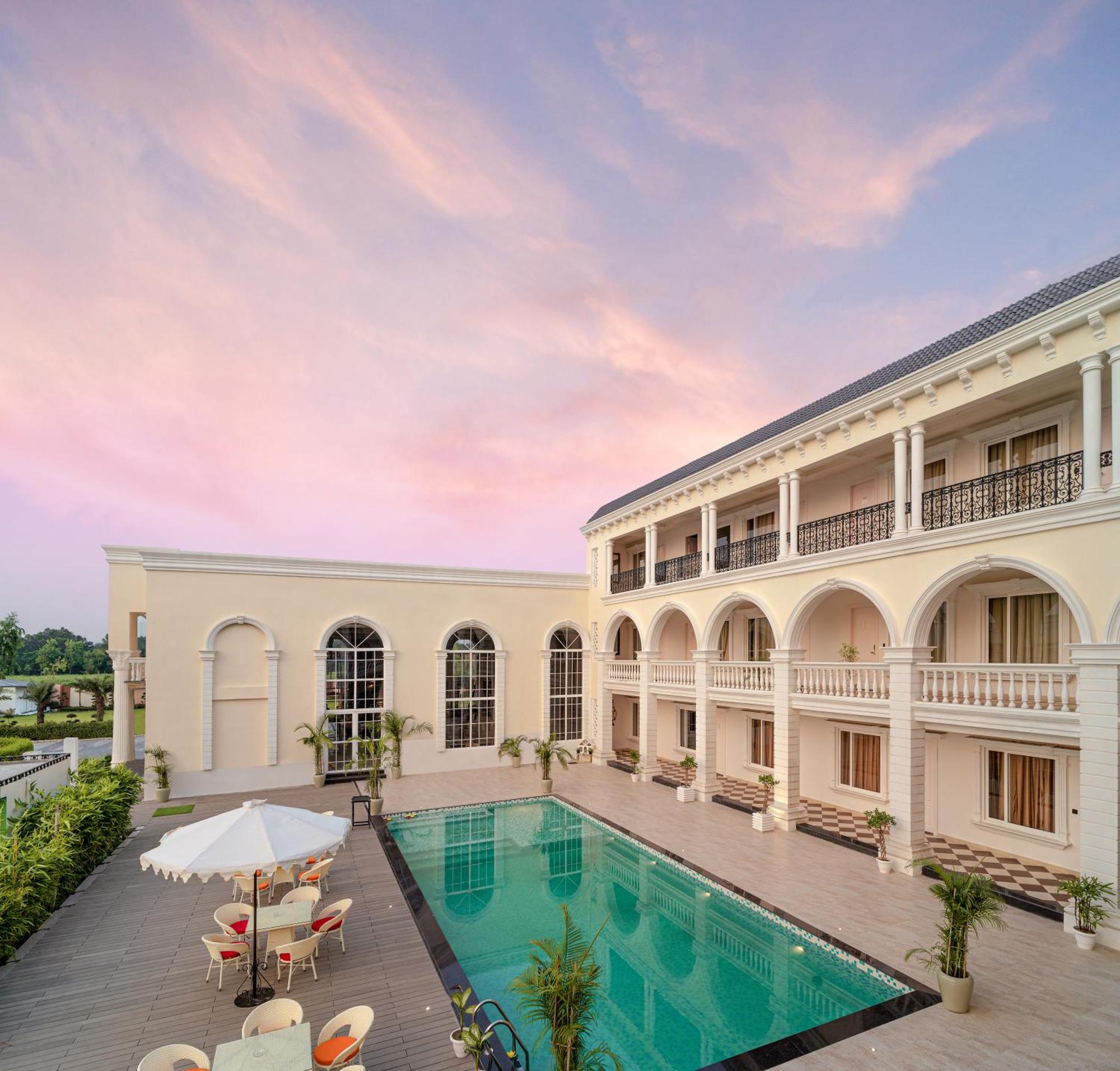 Rudra Imperial Resort Sitapur  Exterior photo